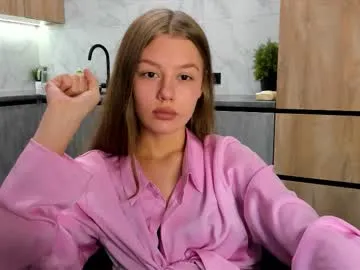 ultima_ma18 — 10 squats #nonude #teen #18 [109 tokens remaining]