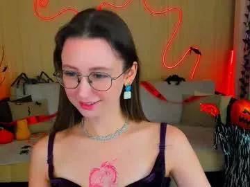 yourlovelystoryy on Chaturbate
