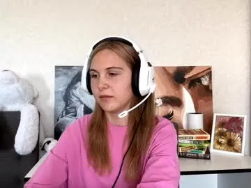 zoraidamustache — Hi! I'm Peggy! Goal - say hello #new #teen #shy #18 #cute [60 tokens remaining]