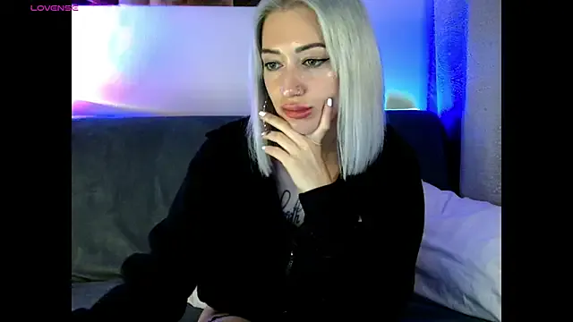 -Gina- —  Nylons, Fingering