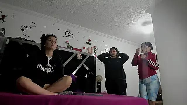 1lovelygirls on StripChat