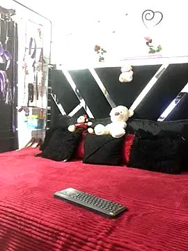 1lovelygirls on StripChat