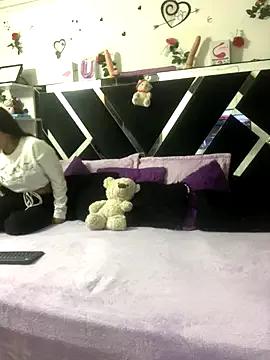 1lovelygirls on StripChat