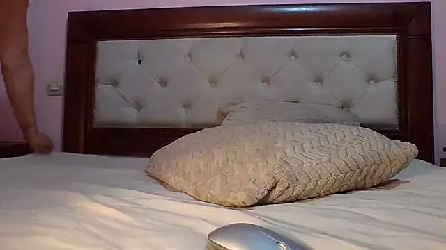 Alva_xxx on StripChat 