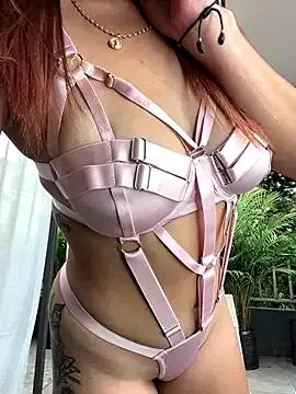 AmberAngelXXX on StripChat