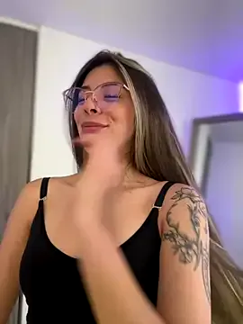 AmmyCollinsW on StripChat 