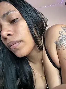 ArielleMillerr — Freechat on StripChat