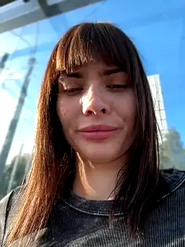Assole — show boobs