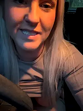 Charleigh_xx — LT 3 min toy control