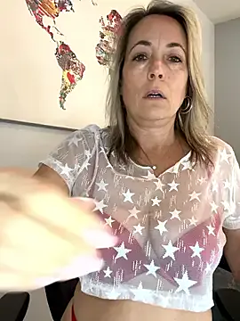 Cherry-red-xo — Squirt all over you TS