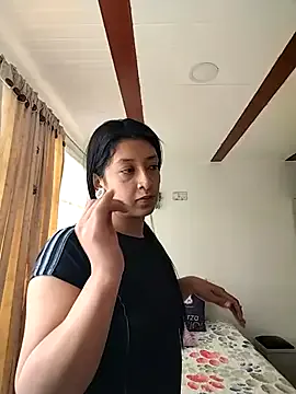 Coralaine_96 — Ice in my tits  