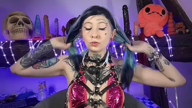 Freechat coyemoo on StripChat