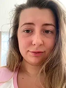 Private curvyflawless on StripChat