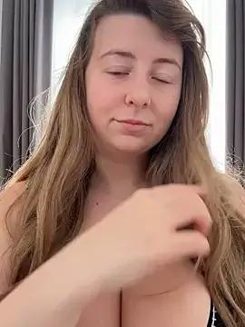 Private curvyflawless on StripChat