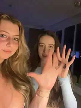 Private curvyflawless on StripChat