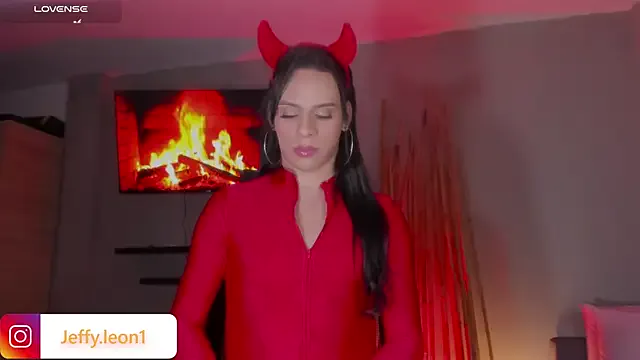 danna_v on StripChat 