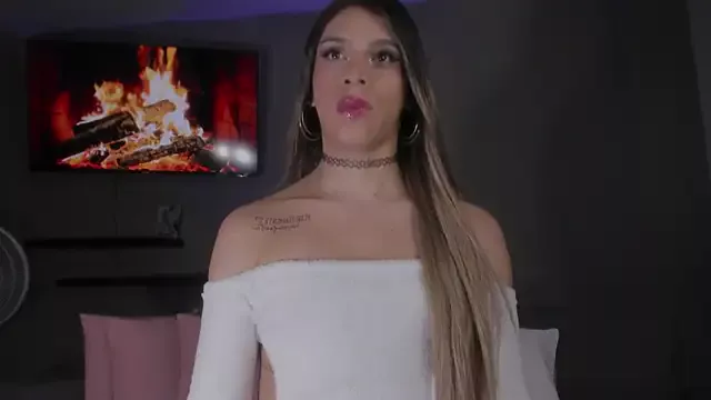 danna_v on StripChat 