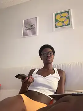 ebonysweetyy — Je me FIST