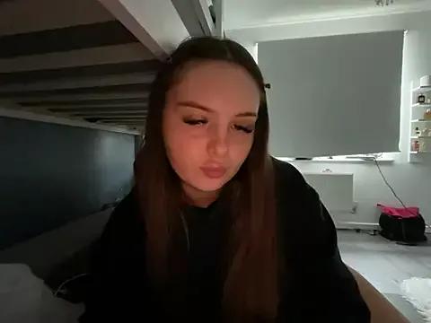 EllaStarrxxx on StripChat