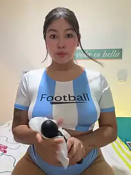 EmmaRossem on StripChat 