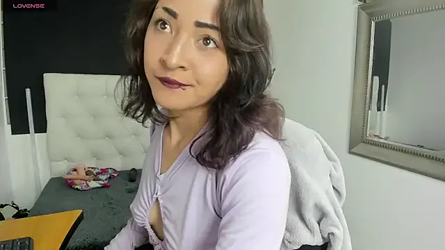 evelynesex on StripChat 