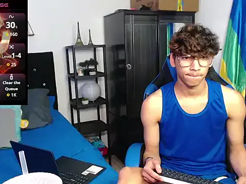 Gael_Jones — show cum