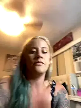 HeatherSkelter — 10 jumping jacks
