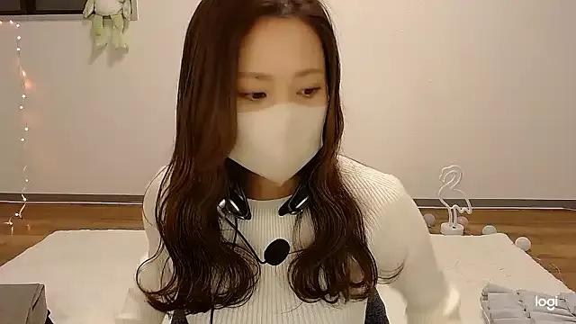 hinano_JP on StripChat