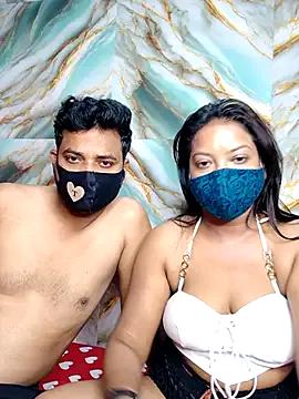 Freechat hornyzinia123 on StripChat