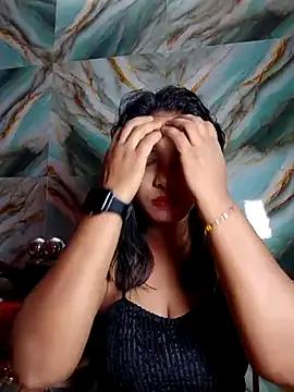 Freechat hornyzinia123 on StripChat