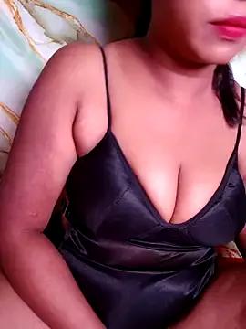 Freechat hornyzinia123 on StripChat