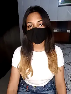 Hot_malika19 — Oil on boobs 
