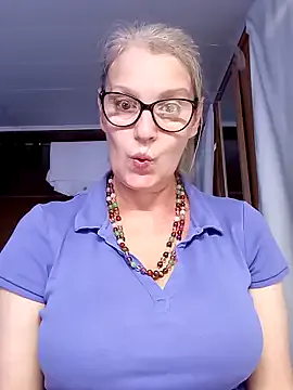 irinamaux on StripChat