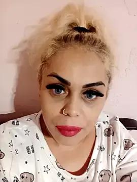 izauri2025 — Spuirt masturbare