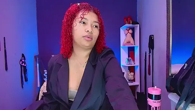 JadaRoberts on StripChat 