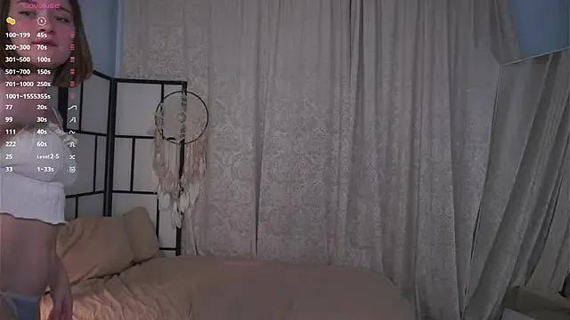 JinnySitts on StripChat 