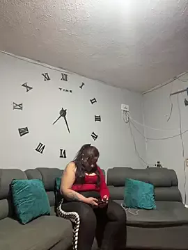 kelly_greys on StripChat 