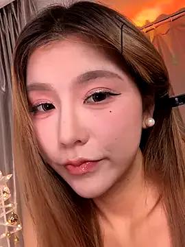 Kiki--2025 on StripChat