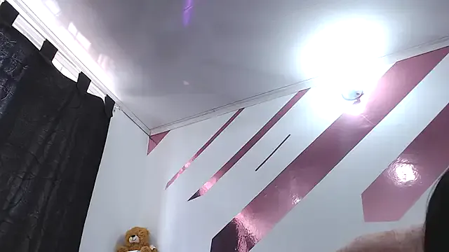 Kitten_Hot_ on StripChat 