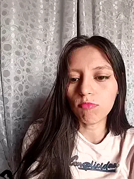 Lahila_ — Full nude and fingers