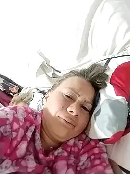 LaraCaliente on StripChat 