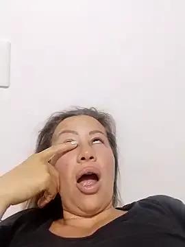 LaraCaliente on StripChat 