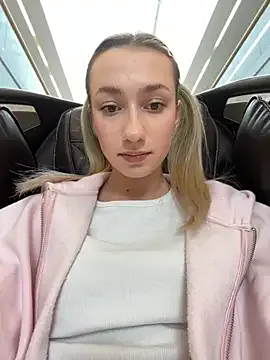 Lia__Love — Kiss my pussy with vibes