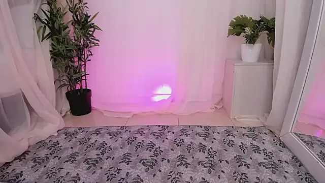 Lia_Sweett_ —  Plug anal + 10 hard spanks 