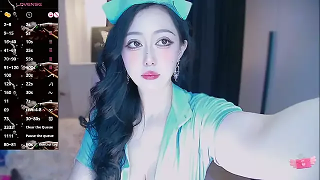 Lily0709 on StripChat 