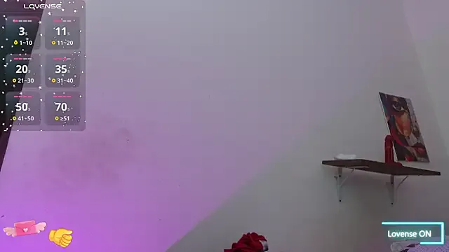 Lola_wish1 on StripChat 