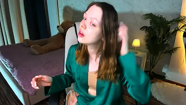 Lunar_Lily — handbra