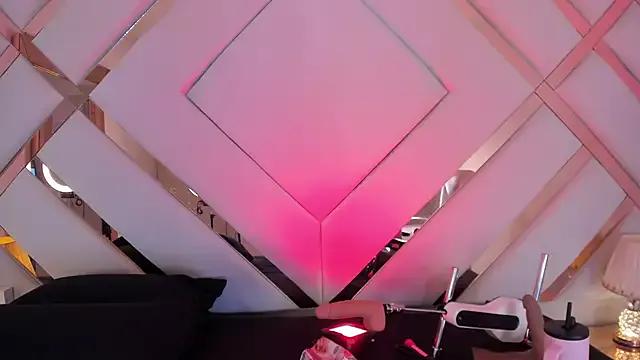 Mariee_rosee on StripChat