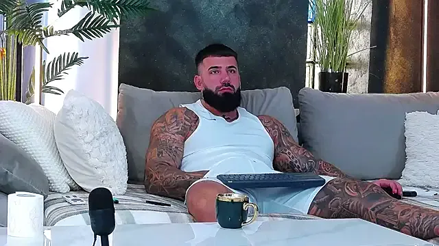 masterkingofmusclee — big cumshot