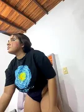 StripChat melyescobar is Freechat melyescobar — Open ass and suck nipples